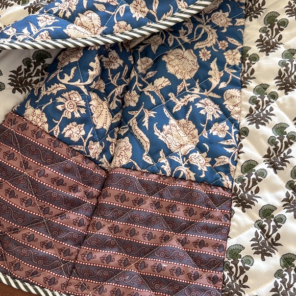 Floral Patterned Cropped Jacket Reversible - Picture 4 of 10